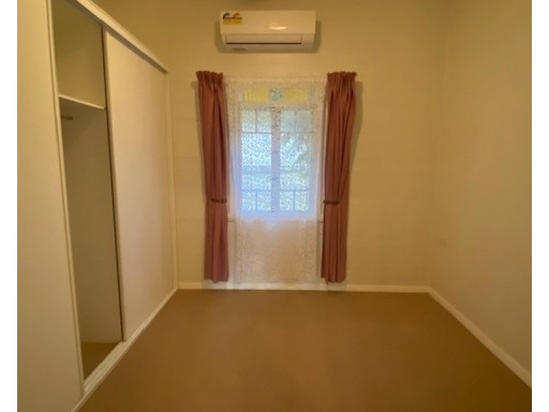 14 James Street, Blackbutt QLD 4306