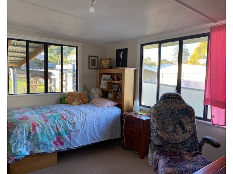 49 Barr Smith Street, Yarraman QLD 4614