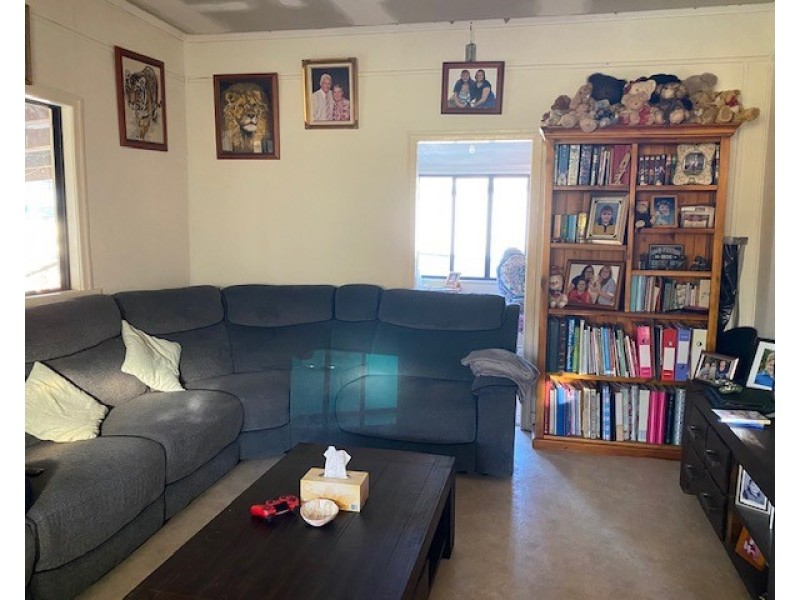 49 Barr Smith Street, Yarraman QLD 4614