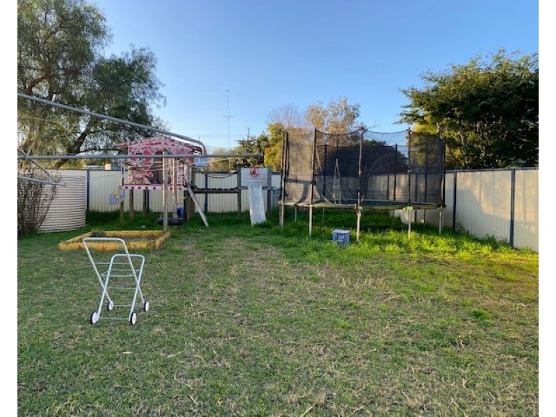 49 Barr Smith Street, Yarraman QLD 4614