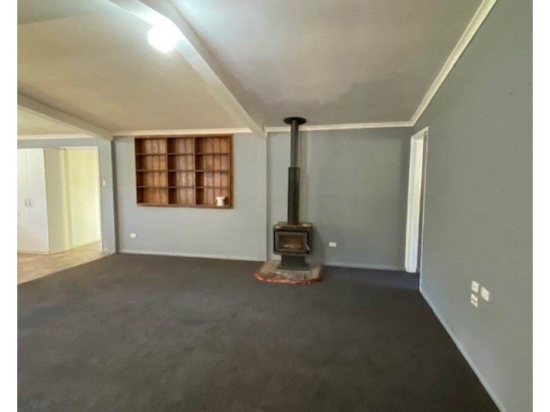 41 Simpson Road, Benarkin QLD 4306