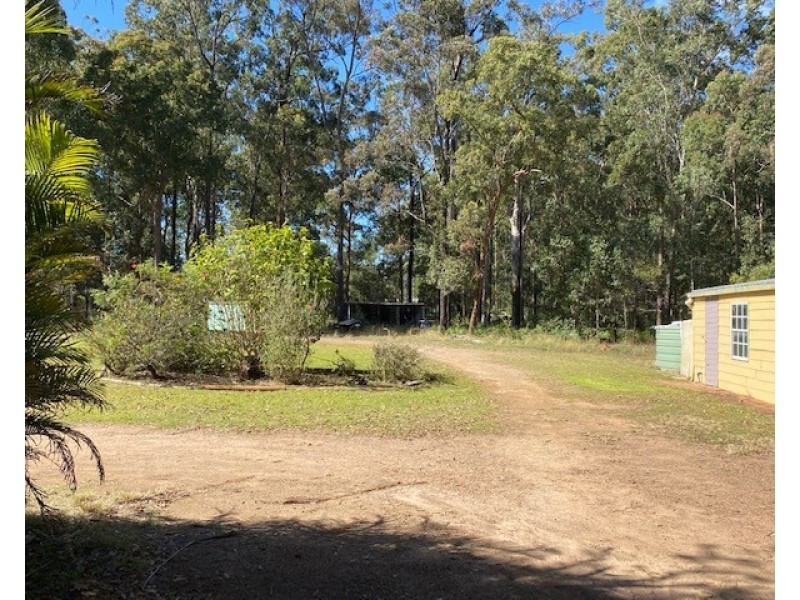 41 Simpson Road, Benarkin QLD 4306