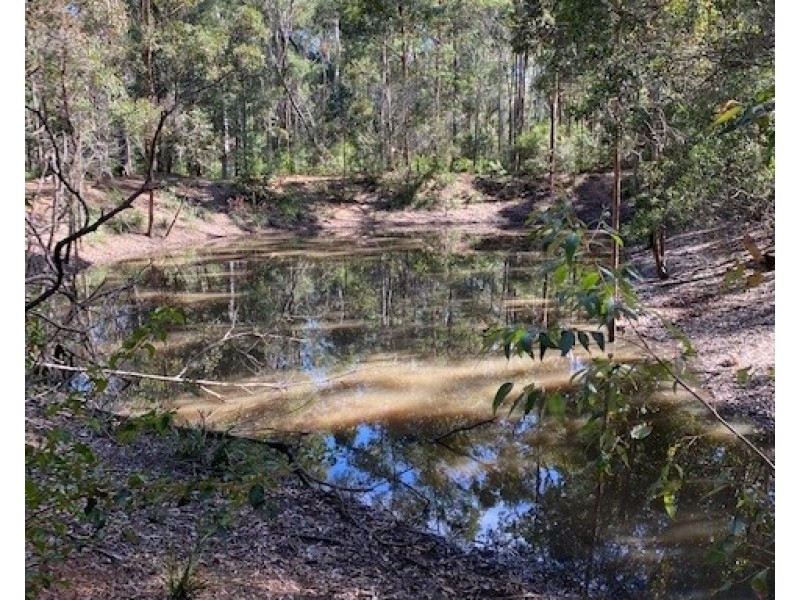 41 Simpson Road, Benarkin QLD 4306