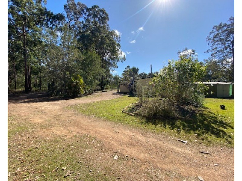 41 Simpson Road, Benarkin QLD 4306