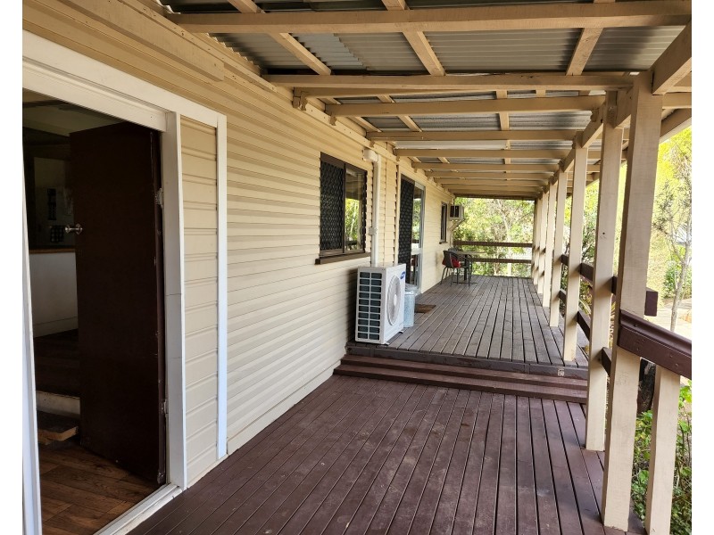 10 Fern Street, Blackbutt QLD 4306