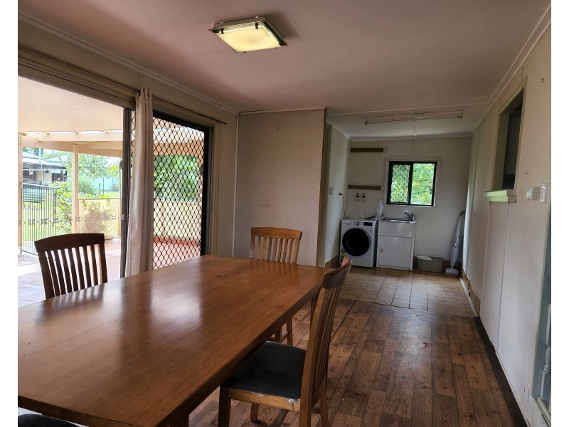 10 Fern Street, Blackbutt QLD 4306