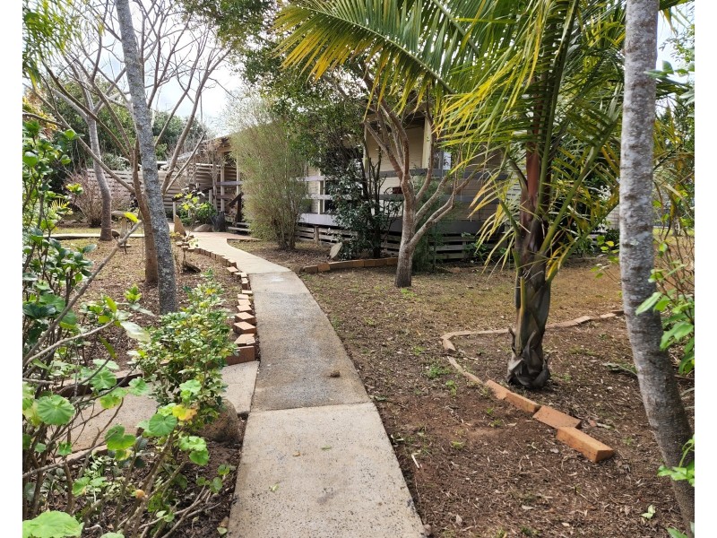 10 Fern Street, Blackbutt QLD 4306