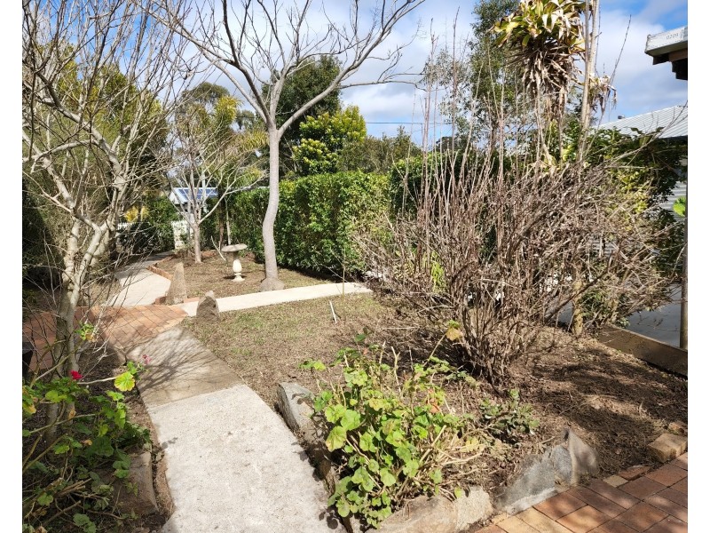 10 Fern Street, Blackbutt QLD 4306