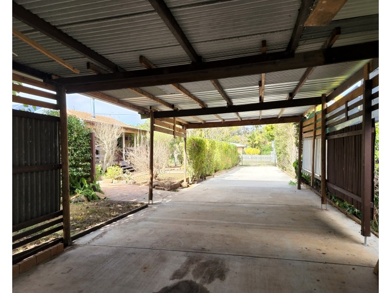 10 Fern Street, Blackbutt QLD 4306