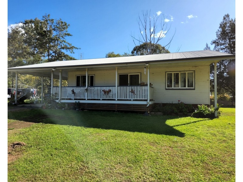 9 Coulson Street, Blackbutt QLD 4306