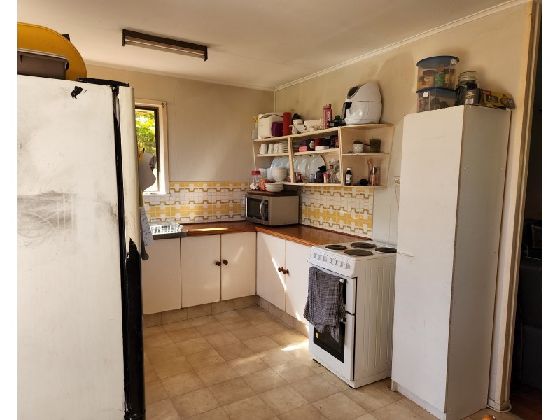 28 Douglas Street, Blackbutt QLD 4306