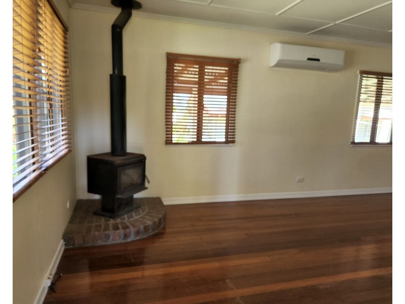 32 George Street, Blackbutt QLD 4306