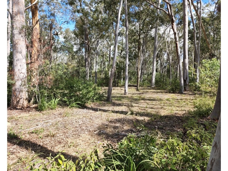 26 Franks Road, Blackbutt QLD 4306
