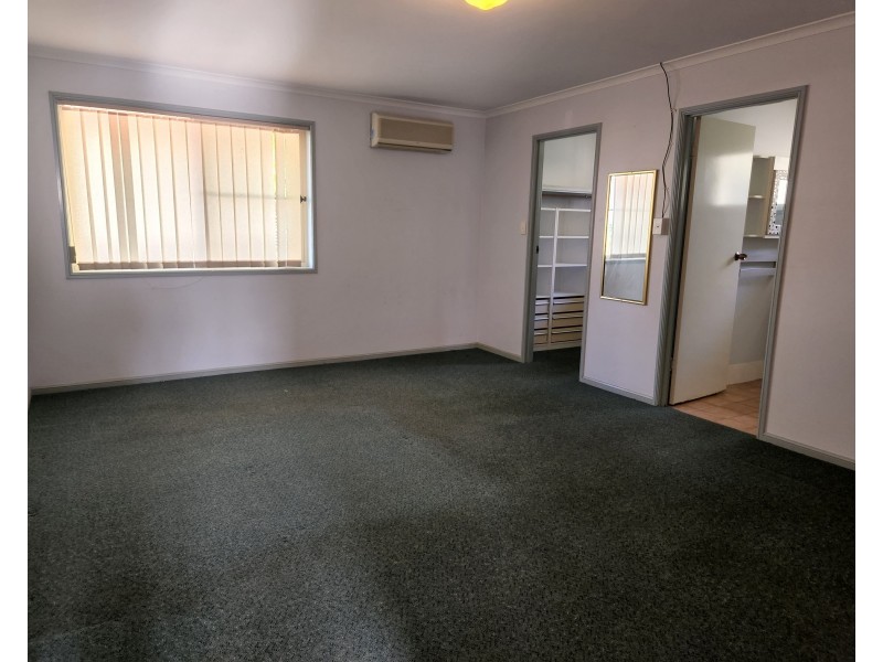 25    MILLER ST, Blackbutt QLD 4306