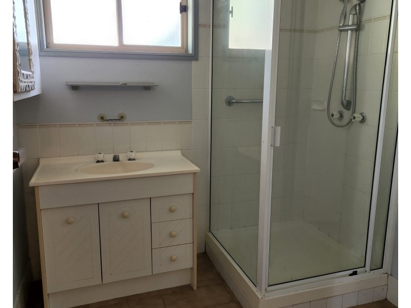 25    MILLER ST, Blackbutt QLD 4306