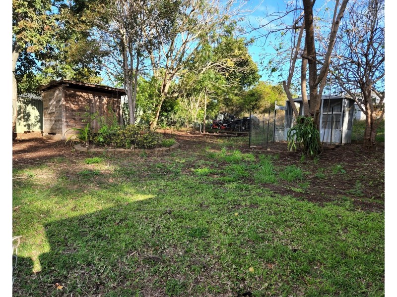 25    MILLER ST, Blackbutt QLD 4306