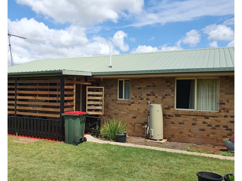 15 Morris Street, Blackbutt QLD 4306