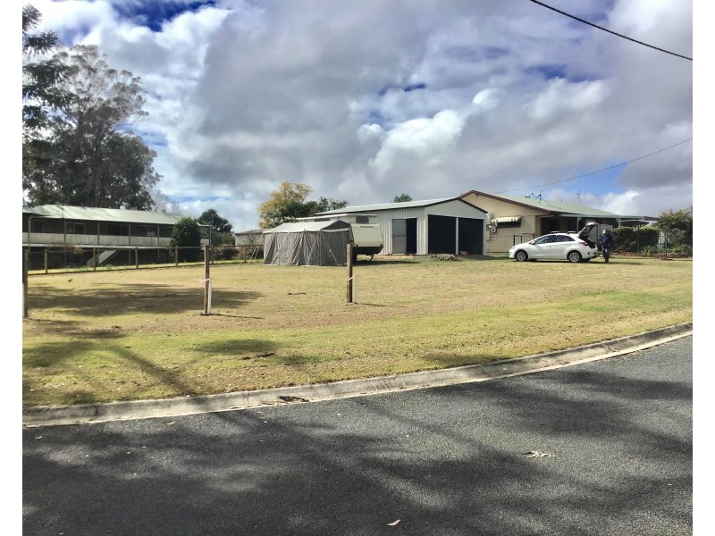 7 Bunya Drive, Yarraman QLD 4614