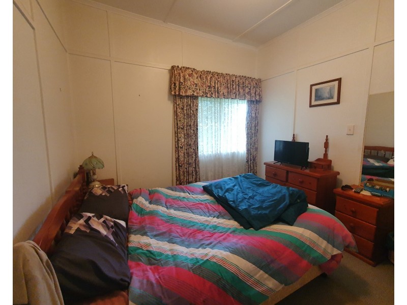 21 Fern Street, Blackbutt QLD 4306