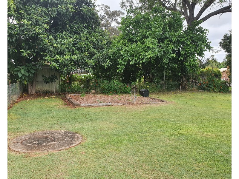 21 Fern Street, Blackbutt QLD 4306