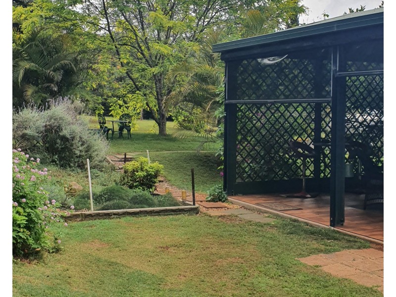 13 Griffin Road, Blackbutt QLD 4306
