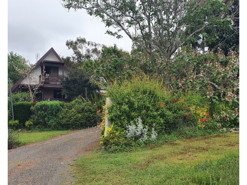 111 Bowman Road, Blackbutt QLD 4306