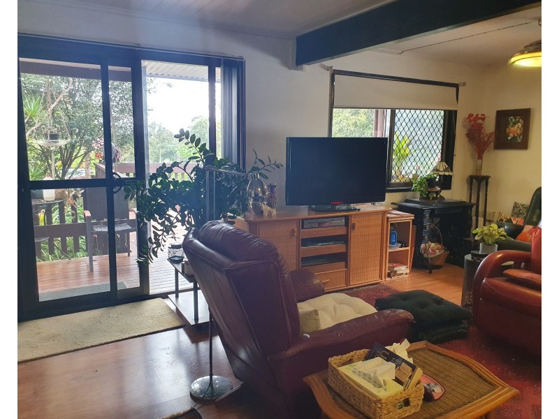 111 Bowman Road, Blackbutt QLD 4306