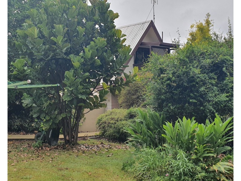 111 Bowman Road, Blackbutt QLD 4306