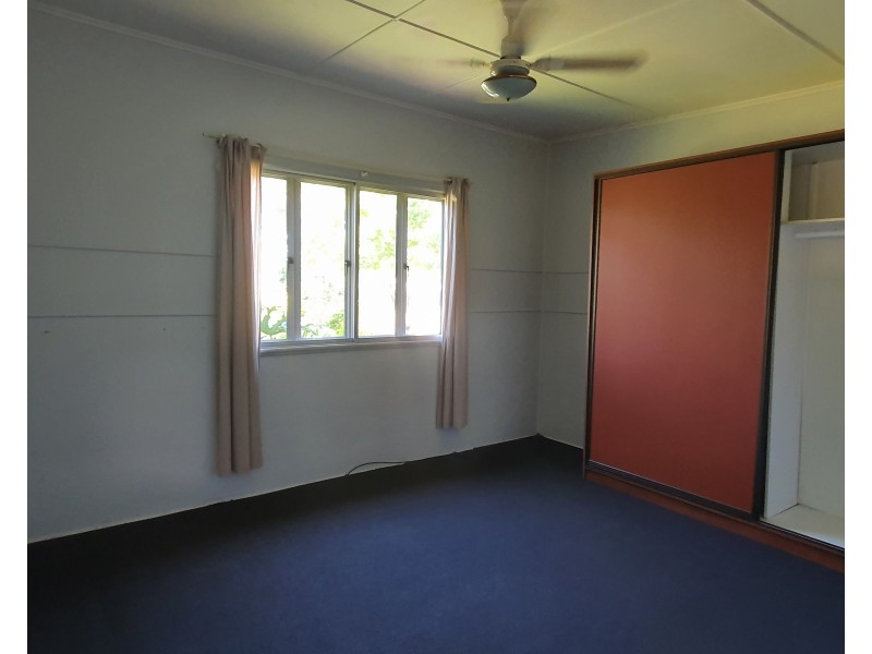 6 Douglas Street, Blackbutt QLD 4306