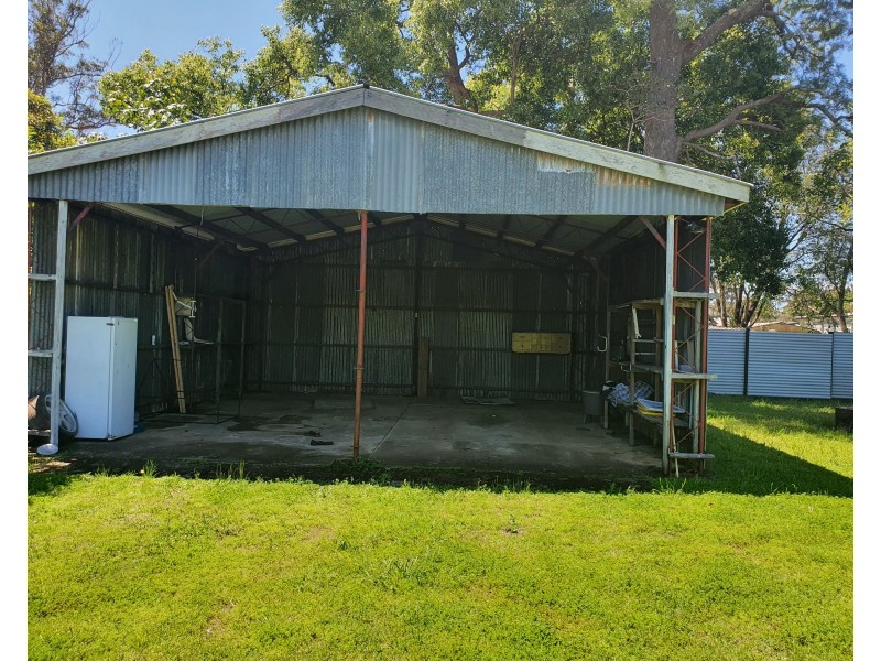 6 Douglas Street, Blackbutt QLD 4306