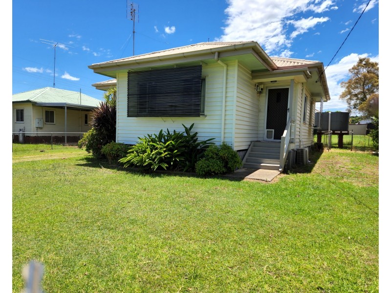 33 Millar Street, Yarraman QLD 4614