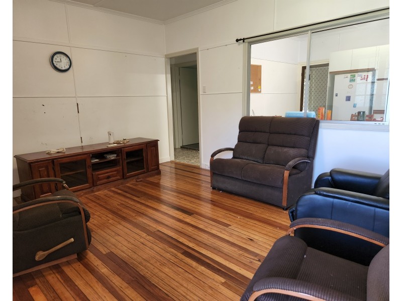 33 Millar Street, Yarraman QLD 4614