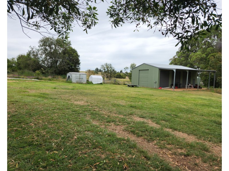 94 HARDGRAVE ROAD, Benarkin North QLD 4306