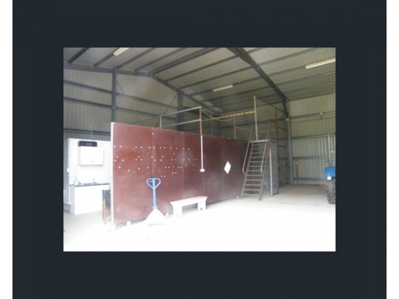 111 New England Highway, Yarraman QLD 4614