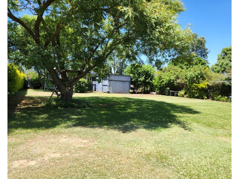 34 John Street, Blackbutt QLD 4306