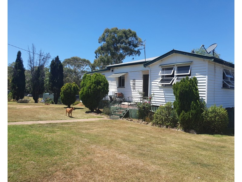 18-20 Barr Smith Street, Yarraman QLD 4614