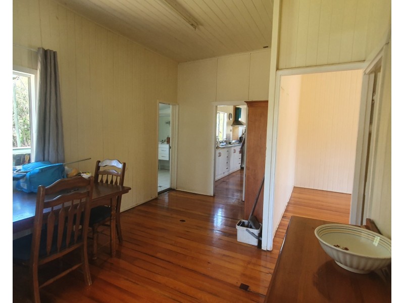 18-20 Barr Smith Street, Yarraman QLD 4614