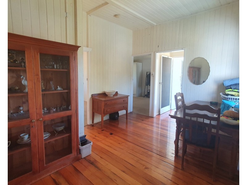 18-20 Barr Smith Street, Yarraman QLD 4614