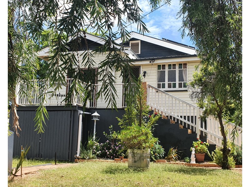 23 Margaret Street, Yarraman QLD 4614
