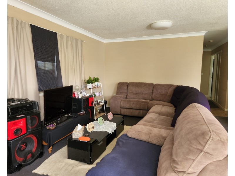 23 James Street, Blackbutt QLD 4306