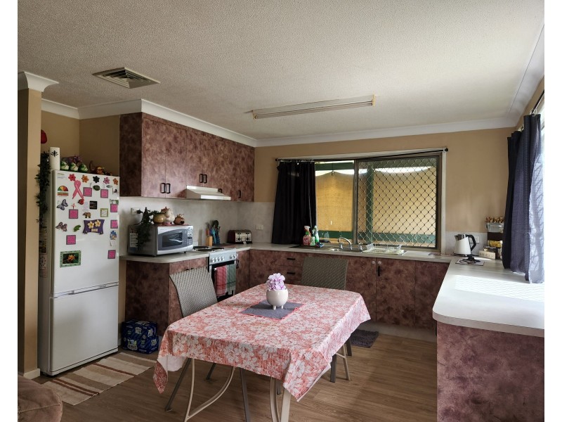 23 James Street, Blackbutt QLD 4306