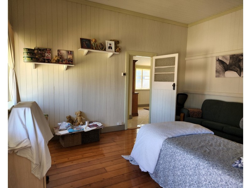 11 Ann Street, Yarraman QLD 4614