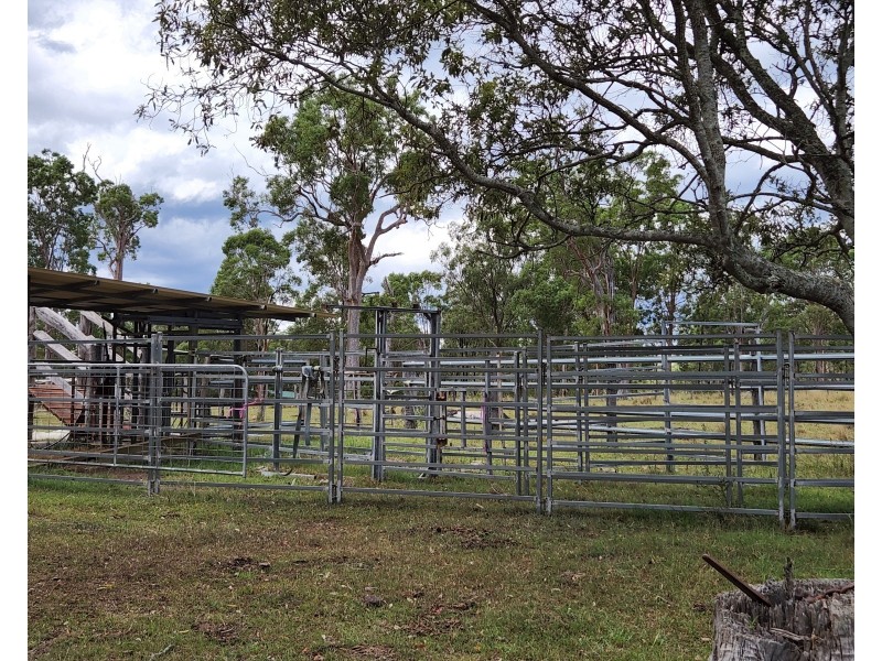 62 Wild Deer Drive, Blackbutt QLD 4306