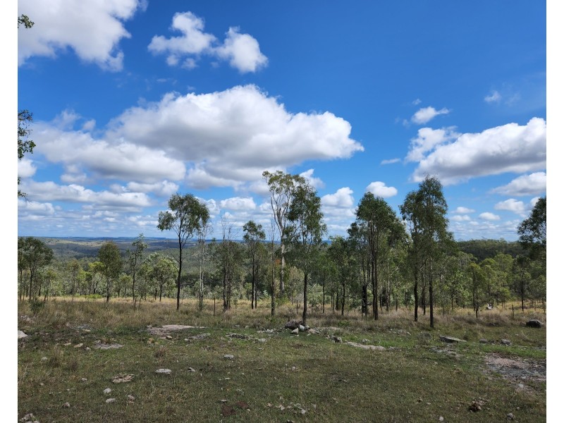 62 Wild Deer Drive, Blackbutt QLD 4306