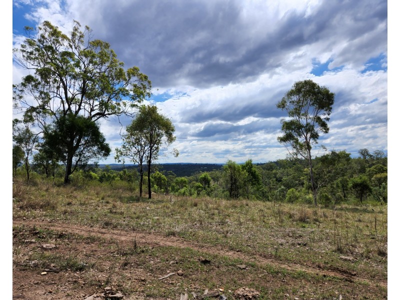 62 Wild Deer Drive, Blackbutt QLD 4306