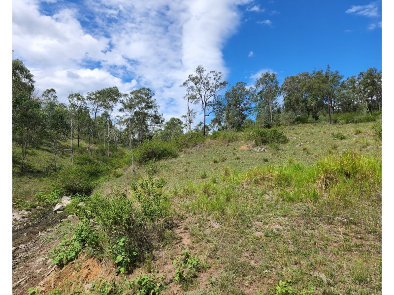 62 Wild Deer Drive, Blackbutt QLD 4306