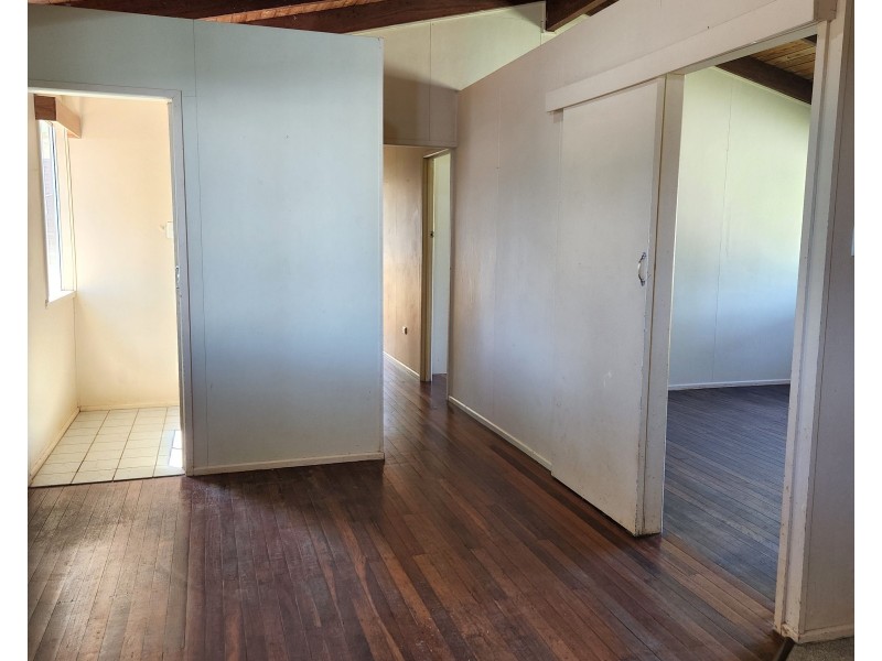 28 Fern Street, Blackbutt QLD 4306