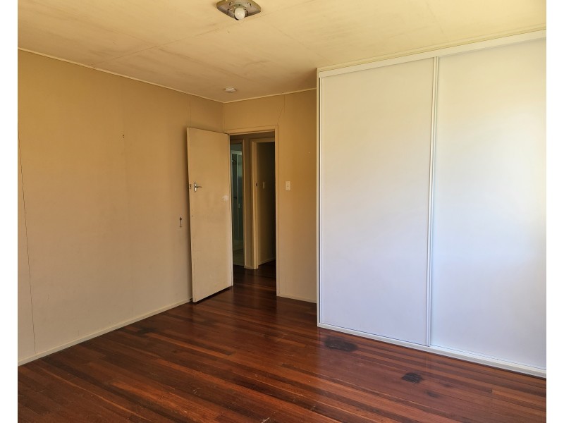 28 Fern Street, Blackbutt QLD 4306