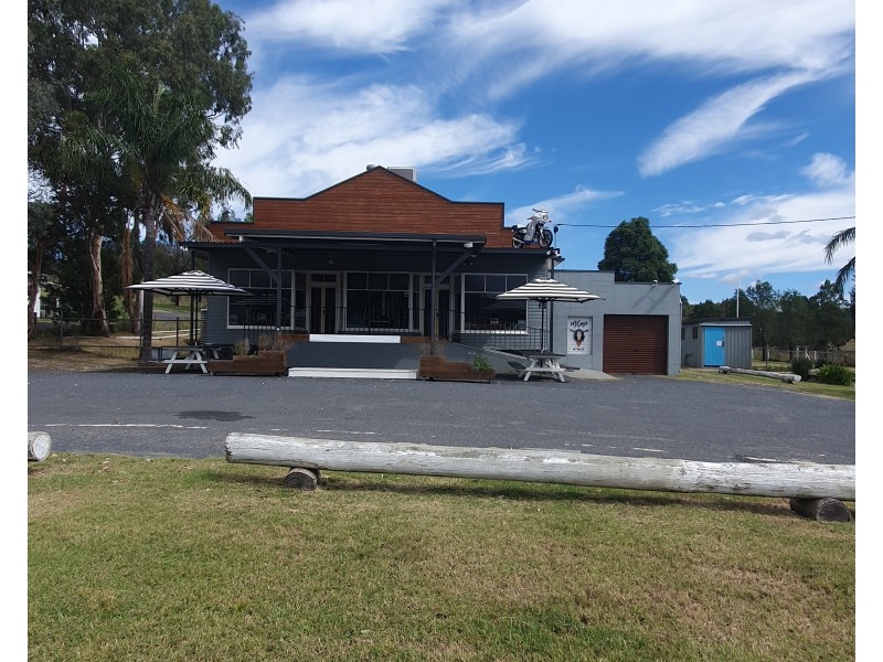 3 Munro Street, Cooyar QLD 4402