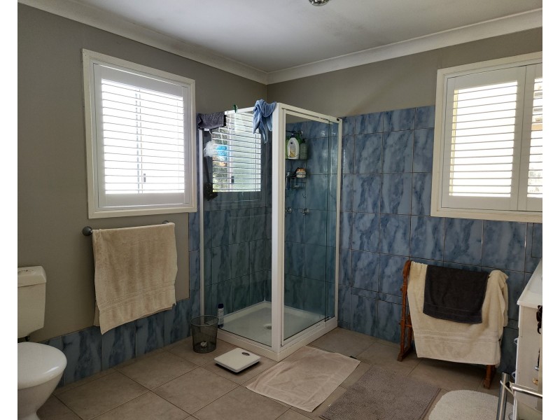 160 GILLILAND CRES.,, Blackbutt QLD 4306